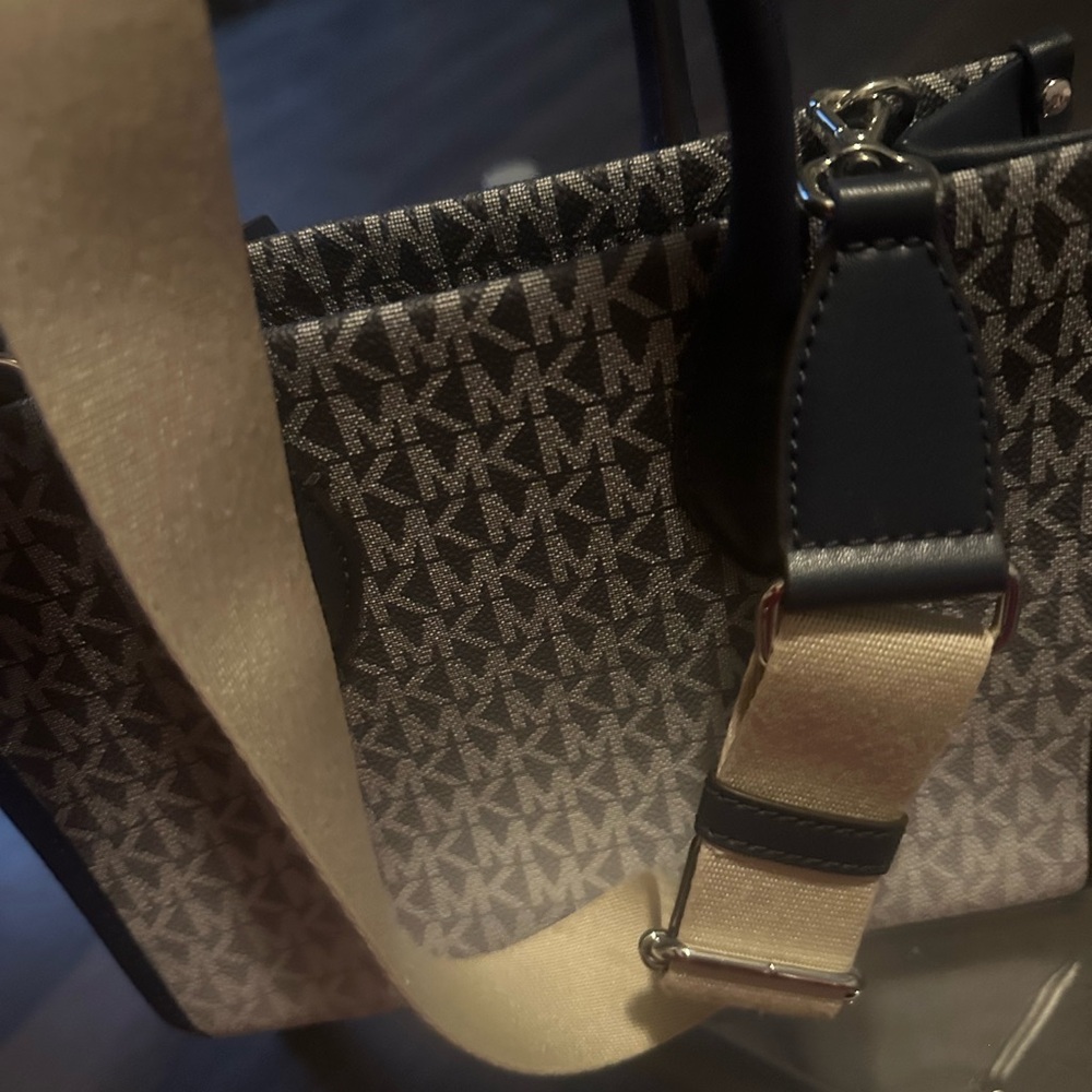 Michael Kors Black and Cream Mini Bag - Picture 8 of 8